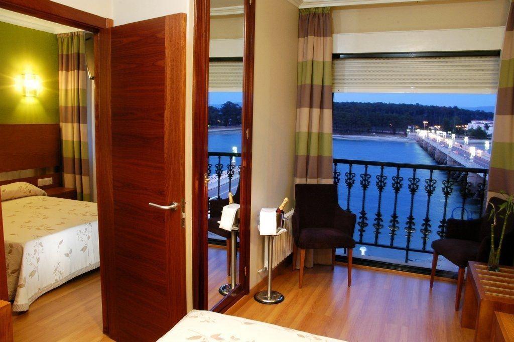 Hotel Puente De La Toja O Grove Exteriör bild