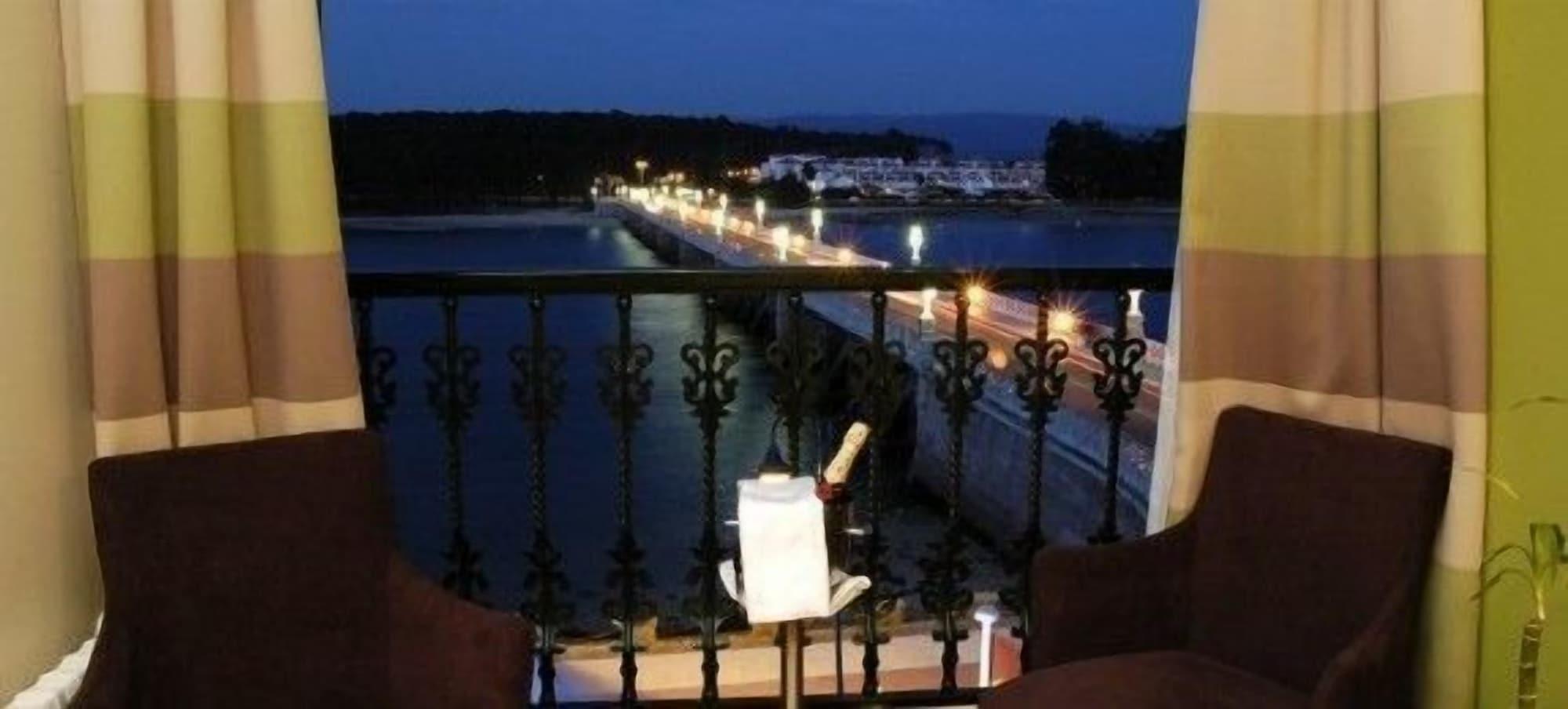 Hotel Puente De La Toja O Grove Exteriör bild